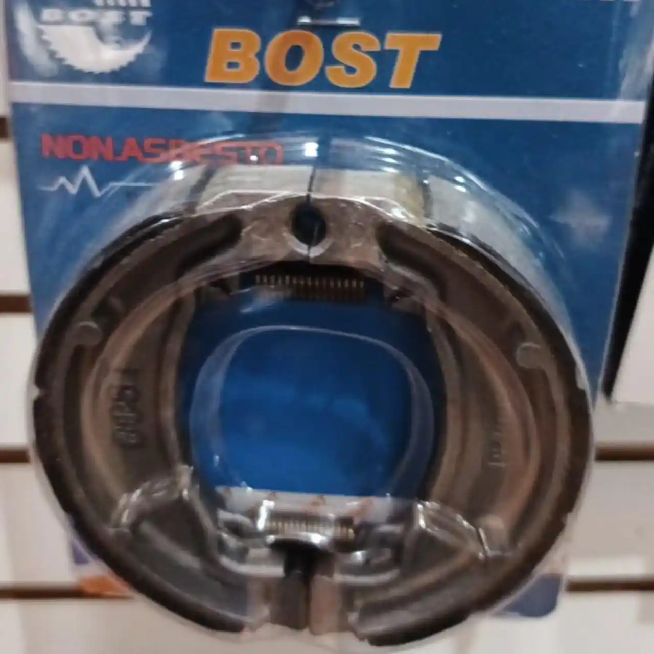 Este es un filtro para un vehículo